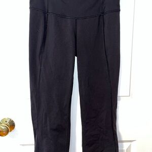 Black Lululemon High-Waisted Leggings-Cropped